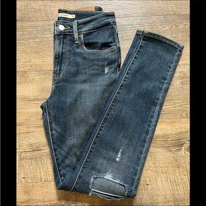 Levi’s Strauss 721 medium wash high rise skinny jeans